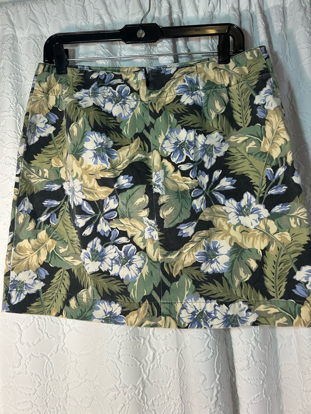 Vintage Y2K GAP Floral Mini Skirt in Black and Green size 12